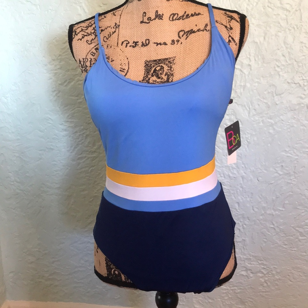 Bathing suit - Picture 3 of 5